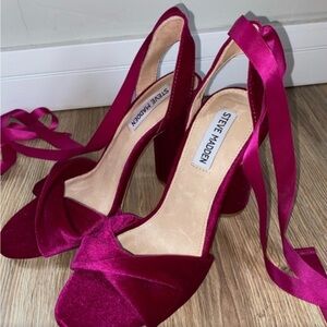 Steve Madden Women's Pink Velvet Heels